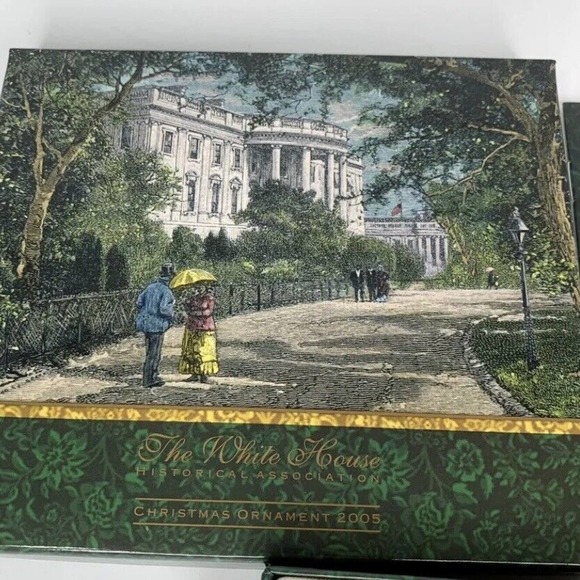 NEW 2005 The White House Historical Association Christmas Ornament Box Booklet - Picture 2 of 5